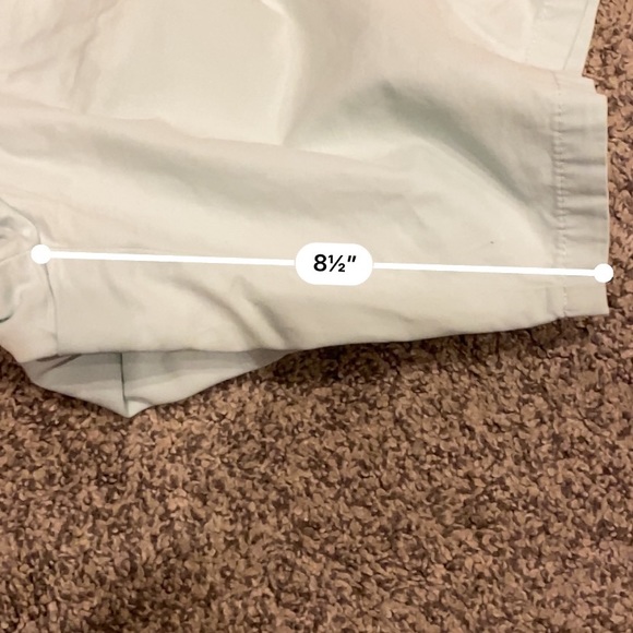 Gap Khaki Shorts - Picture 6 of 6